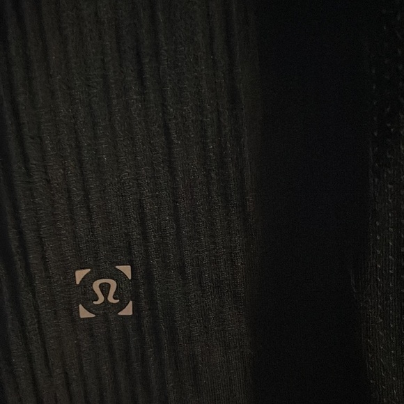 Lululemon Mens Jacket🥰🥰 - Picture 3 of 3